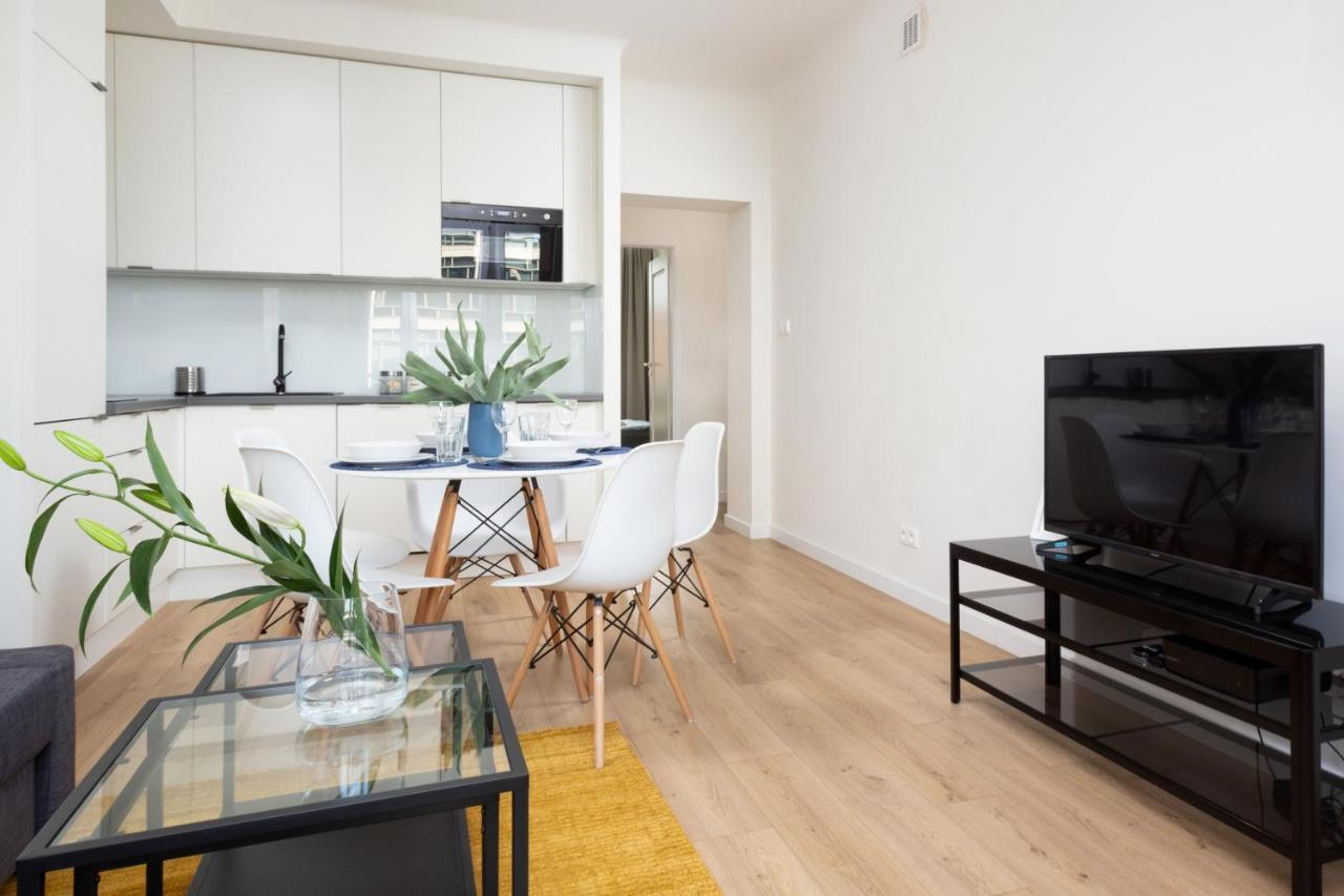 Family City Center Apartment By Renters Prestige Varsóvia Exterior foto