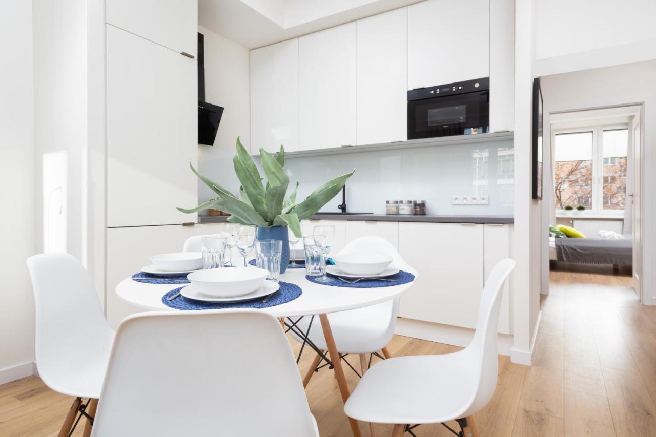 Family City Center Apartment By Renters Prestige Varsóvia Exterior foto