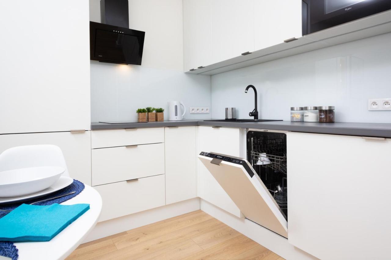 Family City Center Apartment By Renters Prestige Varsóvia Exterior foto